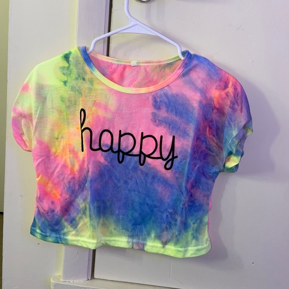 SHEIN Tops - Tie dye crop “happy” shirt